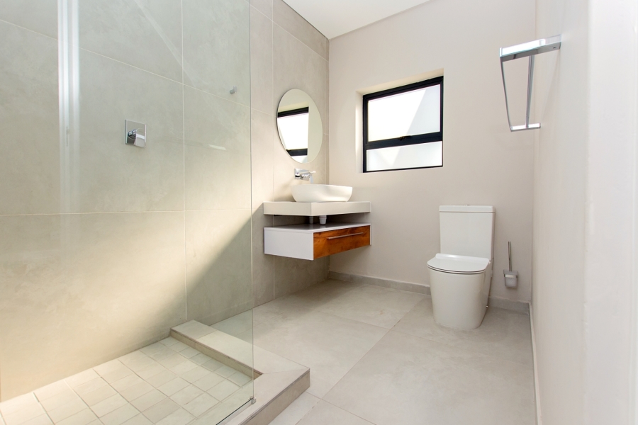 5 Bedroom Property for Sale in Myburgh Park Western Cape